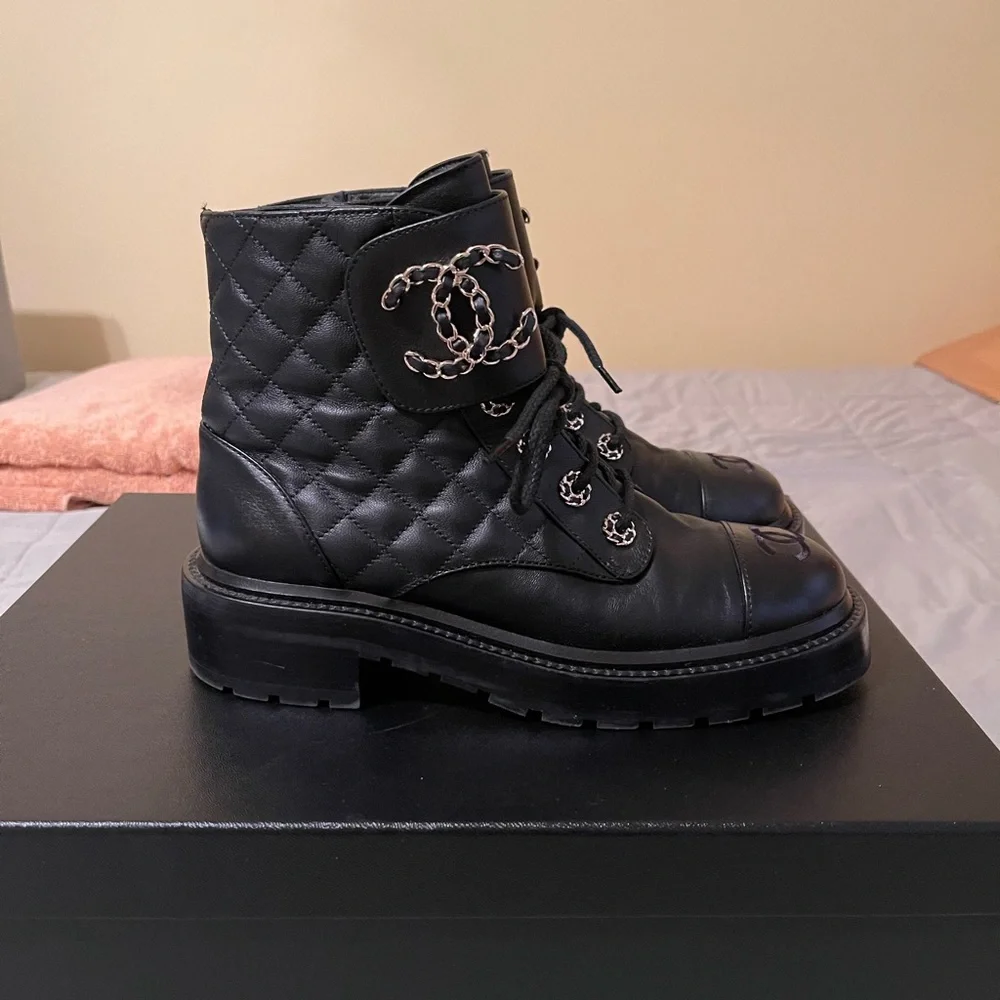 CHANEL Black Quilted Leather Combat Ankle Boots with Gold Chain CC
